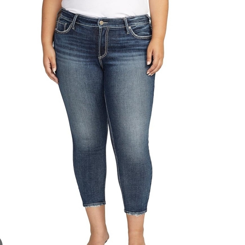 SILVER Jeans Suki Capri Women's Cropped Blue Denim Size 28